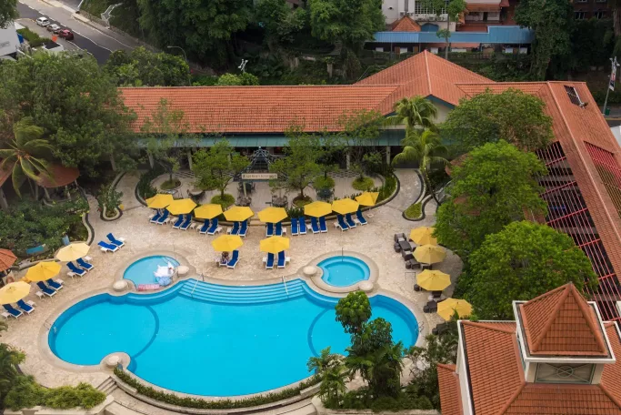 JEN TANGLIN POOL.jpeg