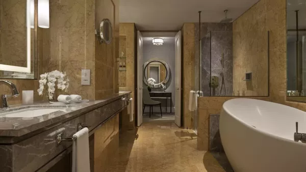 GOVERNOR SUITE bathroom.jpg