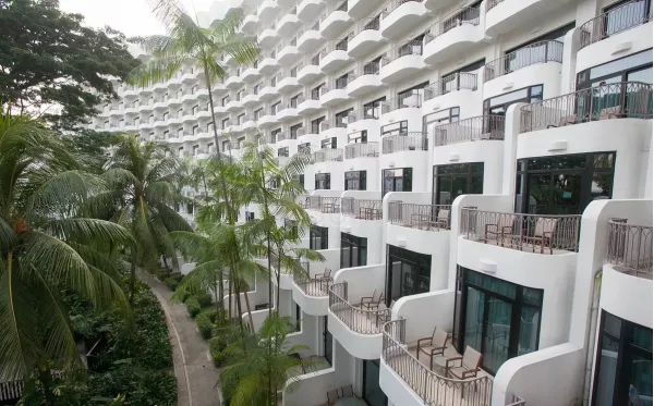 the-hotel--v5949651 (1).jpg