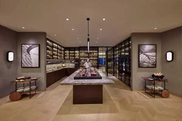 fairmont-gold-lounge (1).jpg