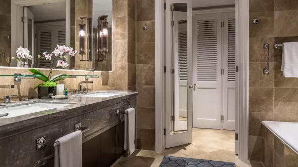 PREMIER ROOM BATHROOM.jpg