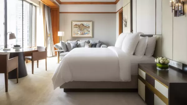 GOVERNOR SUITE 1.jpg