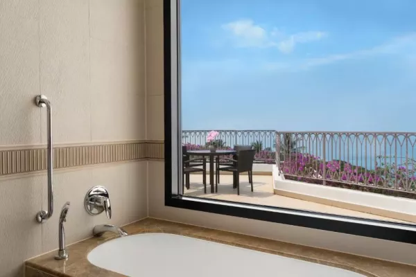 Terrace King Room with Sea View bath.jpg