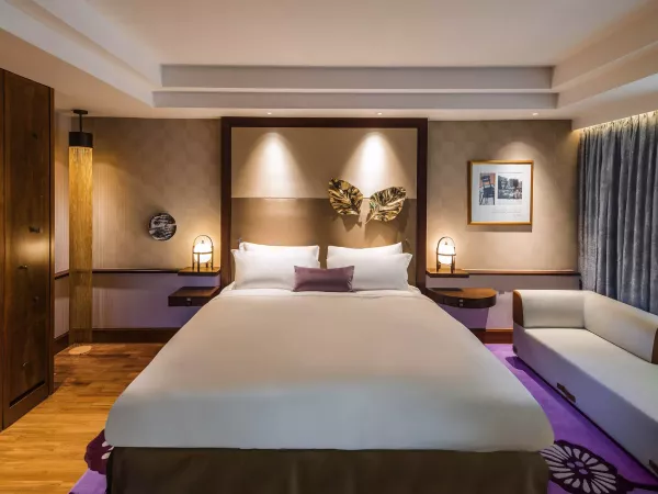 PRESTIGE FAMILY SUITE SOFITEL BEDROOM.jpg