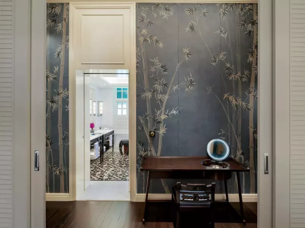 PALM COURT SUITE BATHROOM.jpg