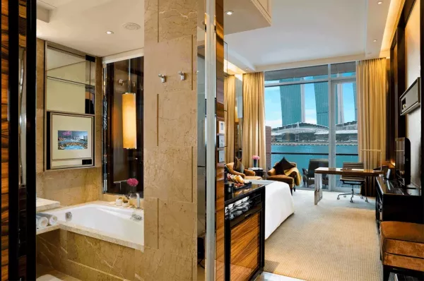 BAY VIEW ROOM FULLERTON BAY.jpg