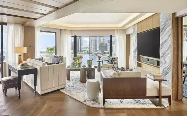 PRESIDENTIAL SUITE LIVING ROOM MO.jpg