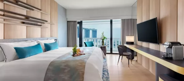 CLUB COLLECTION MARINA BAY ROOM.jpg