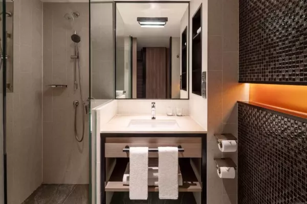 JEN TANGLIN SUPERIOR BATHROOM.jpg