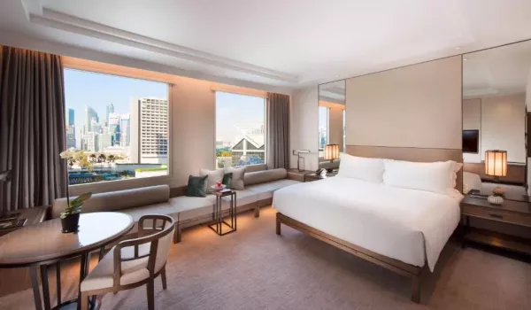 GRAND DELUXE CONRAD 1.jpg