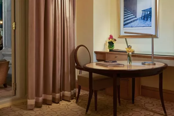 Straits Club Quay Room 1.jpg
