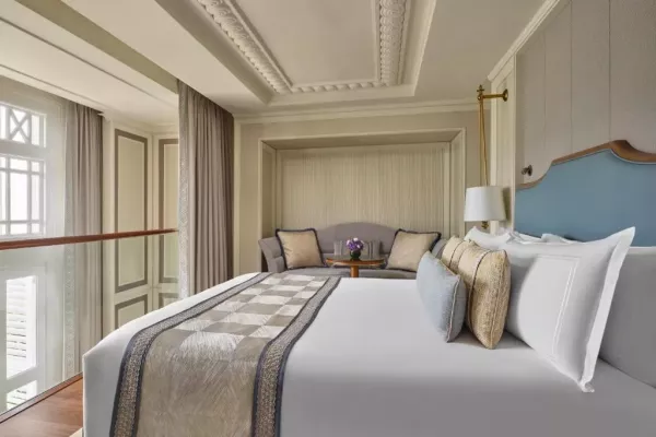 LOFT SUITE BEDROOM.jpg