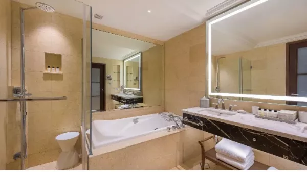 PREMIER COLLYER SUITE 4.jpg